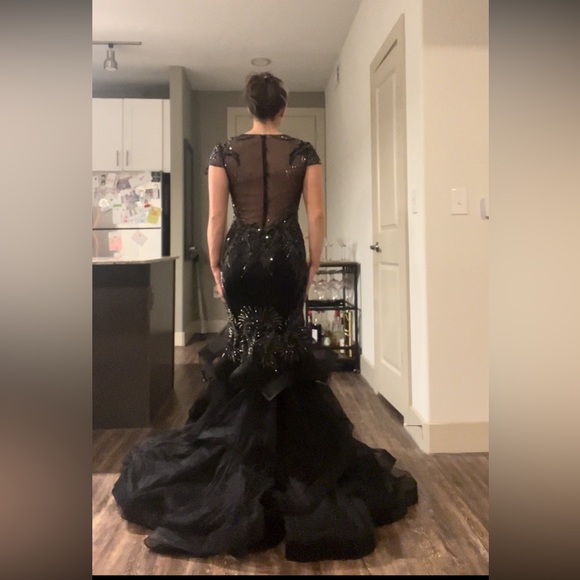 Black Dramatic Gown with Mesh - Picture 3 of 4